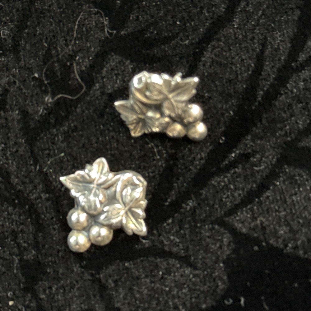 ADDITIONAL CLOSET CLEAR OUT! VINTAGE GEORGE JENSON STERLING Silver GRAPE CLUSTER